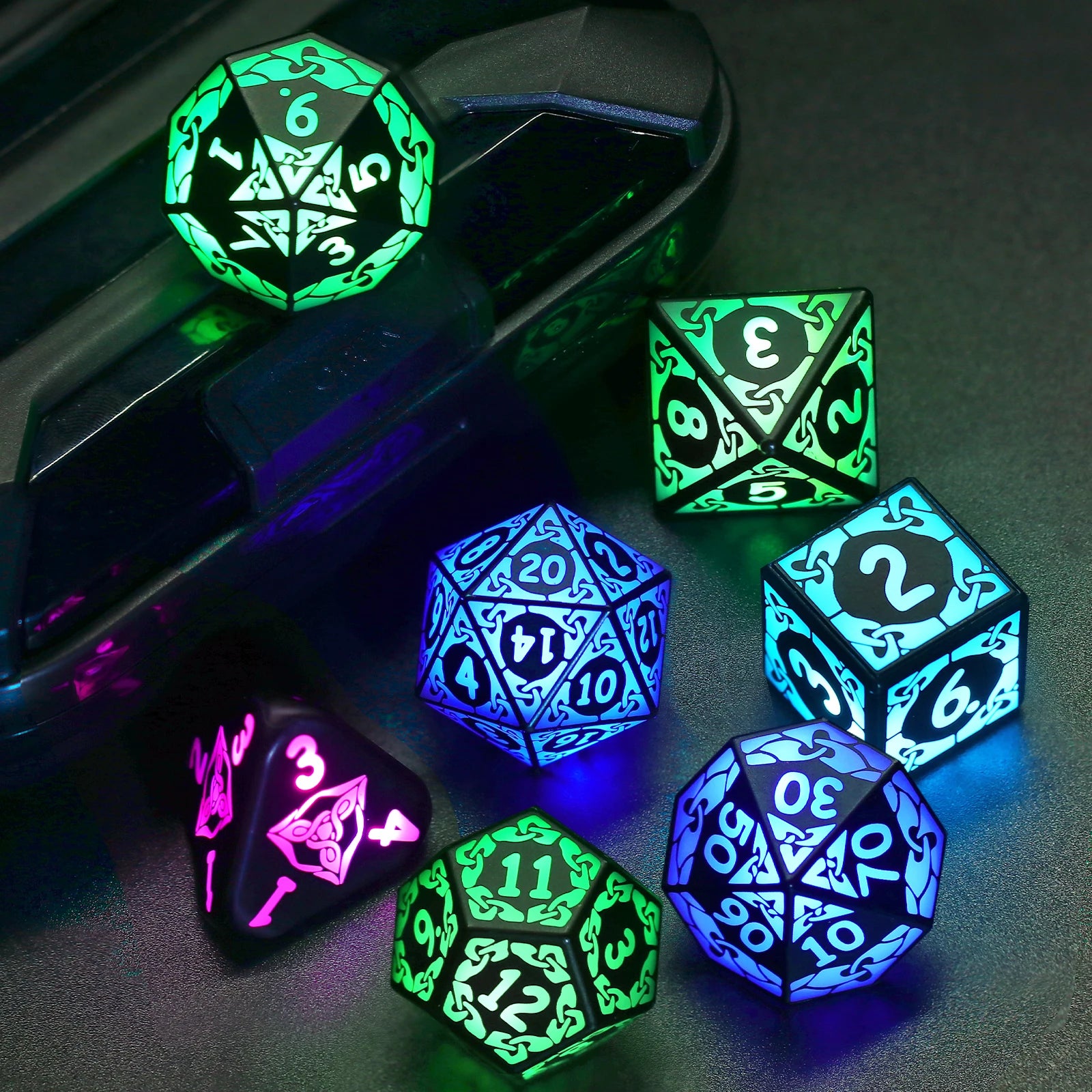 LED DND Dice Set – Wireless Charging RGB Light-Up Polyhedral Dice for Dungeons & Dragons & RPG Games